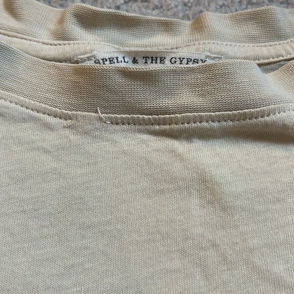 Spell and the Gypsy t-shirt - Picture 3 of 3